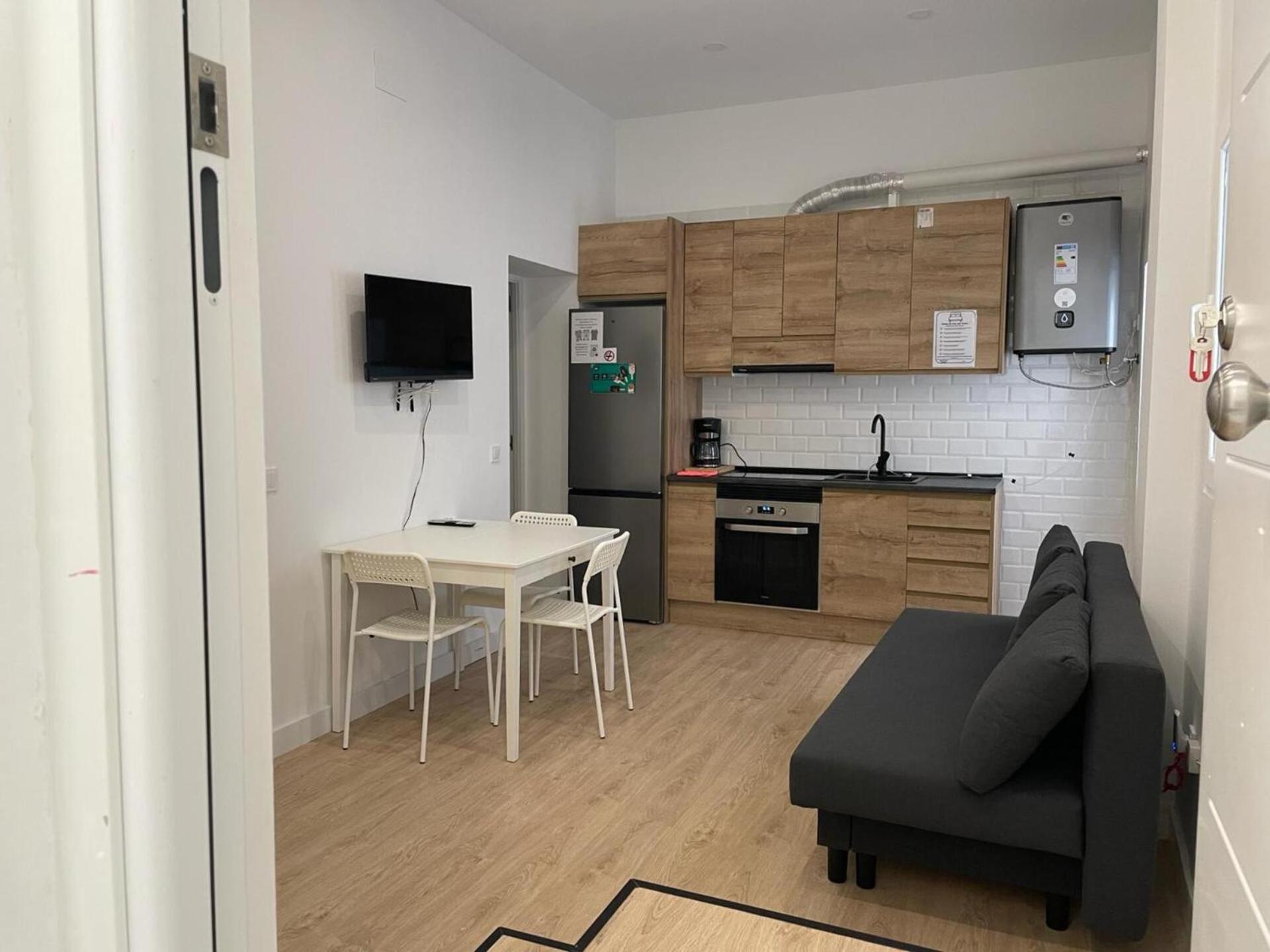 U1 Ap Nuevo, Bien Comunicado Madrid Centro Apartment ภายนอก รูปภาพ